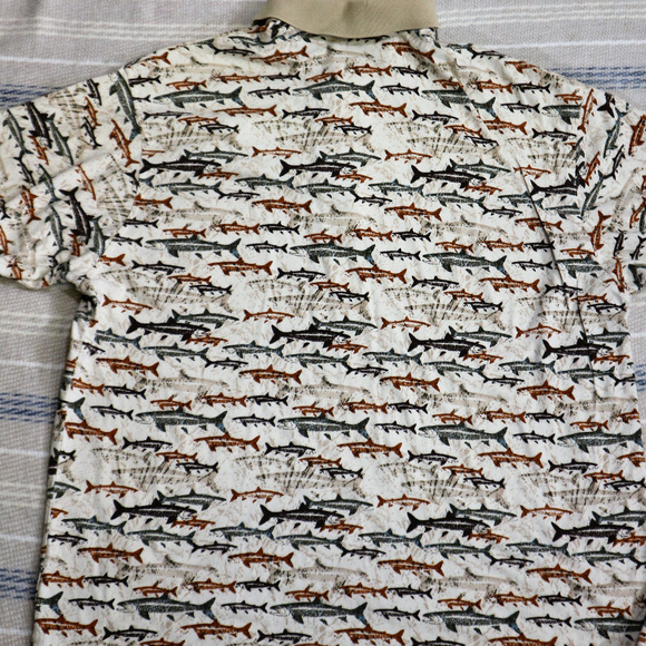 VTG ROUNDTREE & YORKE Shark Print Polo Shirt - Picture 2 of 7